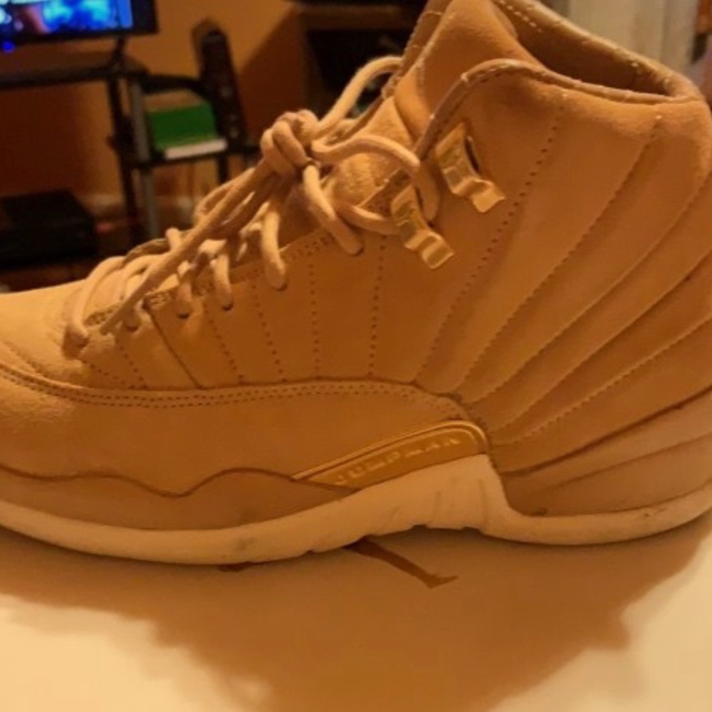 Jordan’s 12 Women